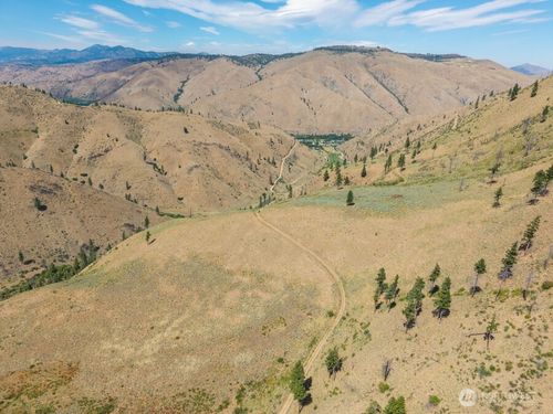 2 Mills Canyon Rd, Entiat, WA, 98822 | Card Image