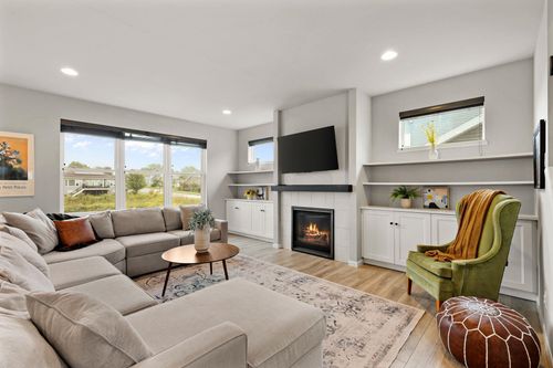 327 Galileo Drive, MADISON, WI, 53718 | Card Image