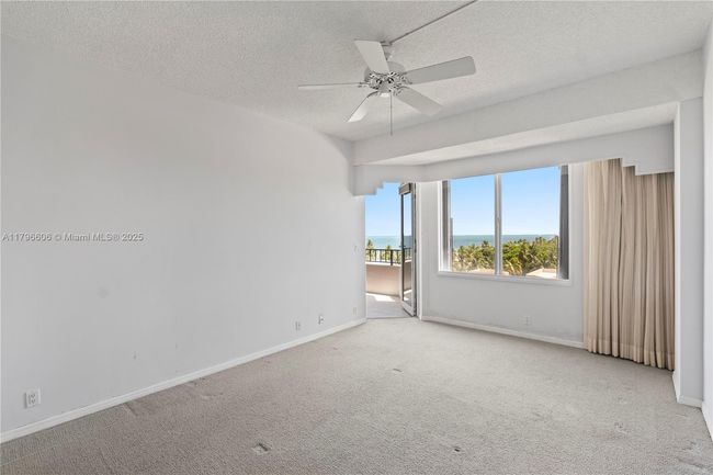 APT-633 - 201 Crandon Blvd, Condo with 2 bedrooms, 2 bathrooms and null parking in Key Biscayne FL | Image 23