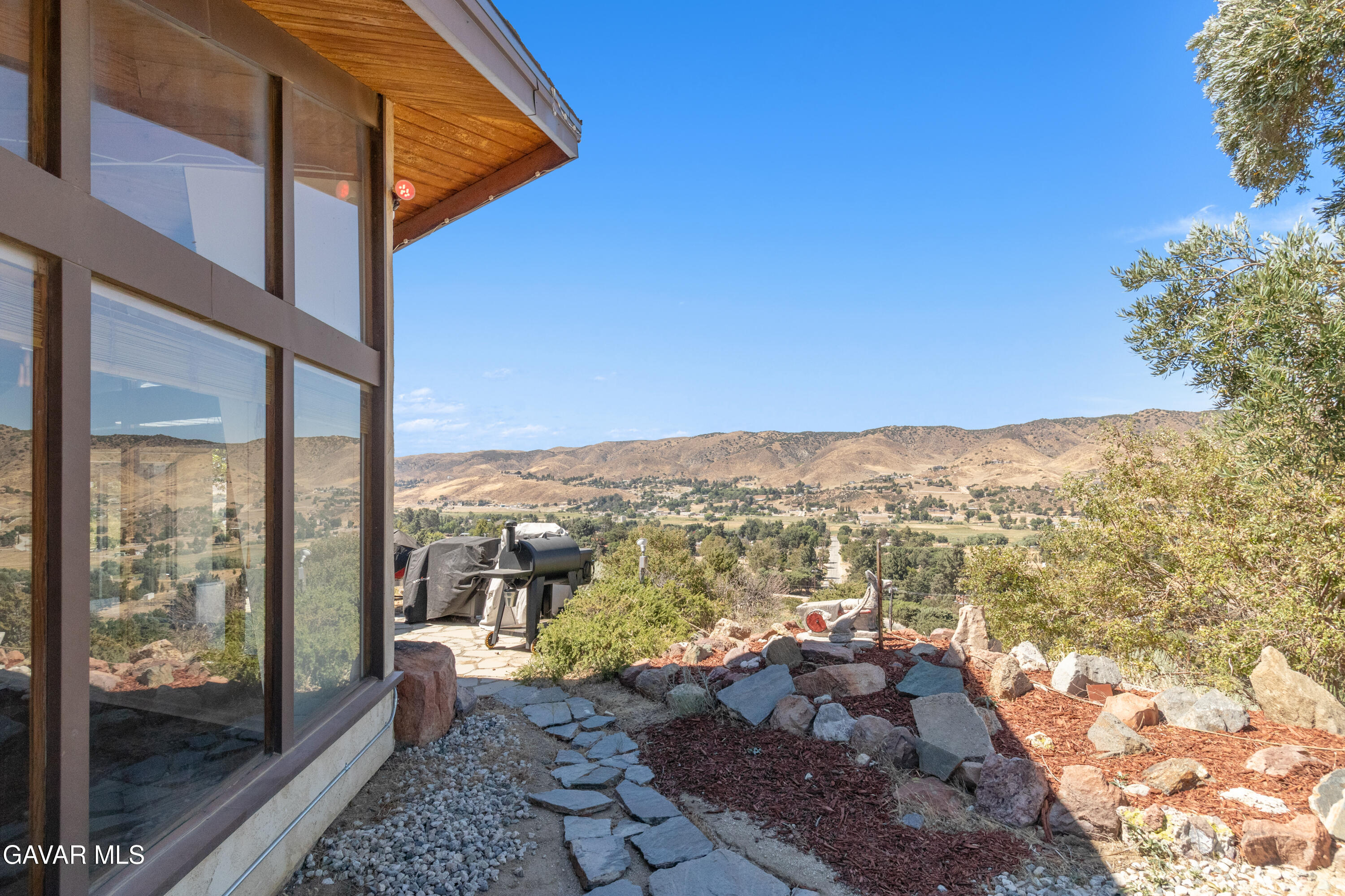 Residential in Leona Valley 4