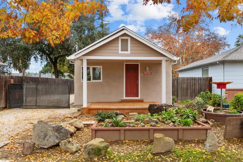1032 Pendegast Street, Woodland, CA, 95695 | Card Image