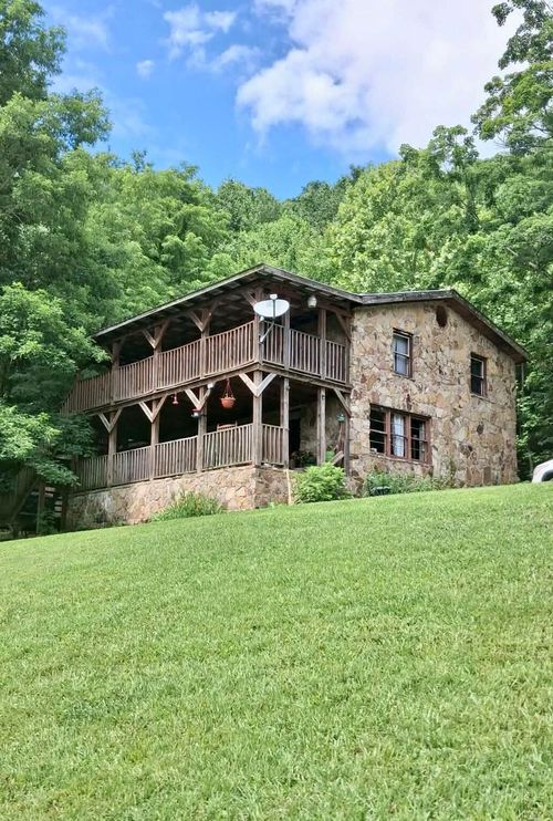 1493 Missouri Hollow Rd, Monticello, KY, 42633-6135 | Card Image