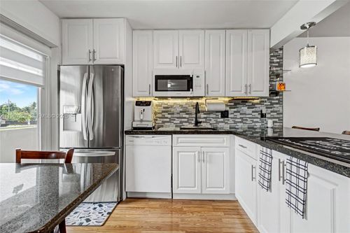 apt-207-5100 Washington St, Hollywood, FL, 33021-7104 | Card Image