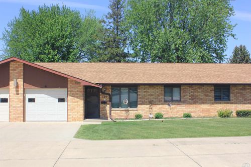 160 6th Ave Ne, Le Mars, IA, 51031-3716 | Card Image