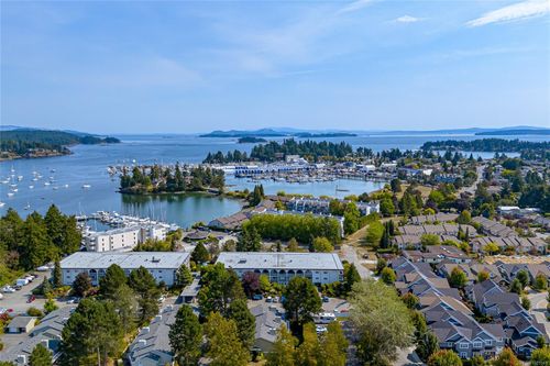 108-2040 White Birch Rd, Sidney, BC, V8L2R1 | Card Image