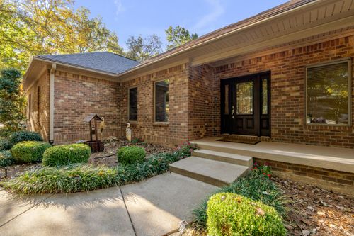 2004 Deerfield Lane, Richmond, KY, 40475 | Card Image