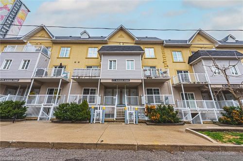 222-171 Bleecker St, Toronto, ON, M4X1L9 | Card Image