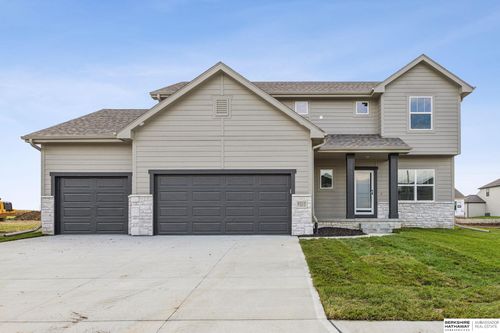 6313 N 209th St, Elkhorn, NE, 68022 | Card Image