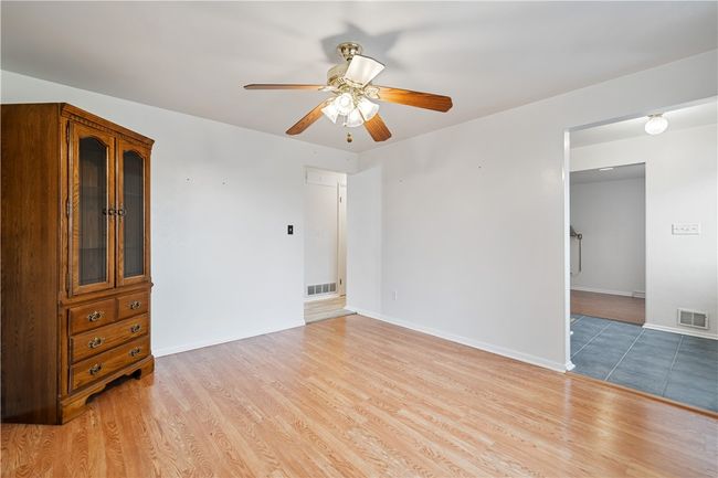 Formal Dining Room | Image 11