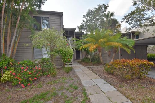 ha241-1531 Clower Creek Dr, SARASOTA, FL, 34231-1916 | Card Image
