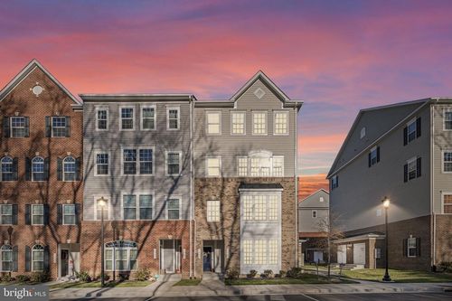 7961 Independence Dr, SPOTSYLVANIA, VA, 22553-3850 | Card Image