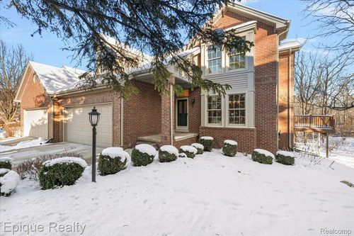 254 Marmoor Ct, Rochester Hills, MI, 48309-1782 | Card Image