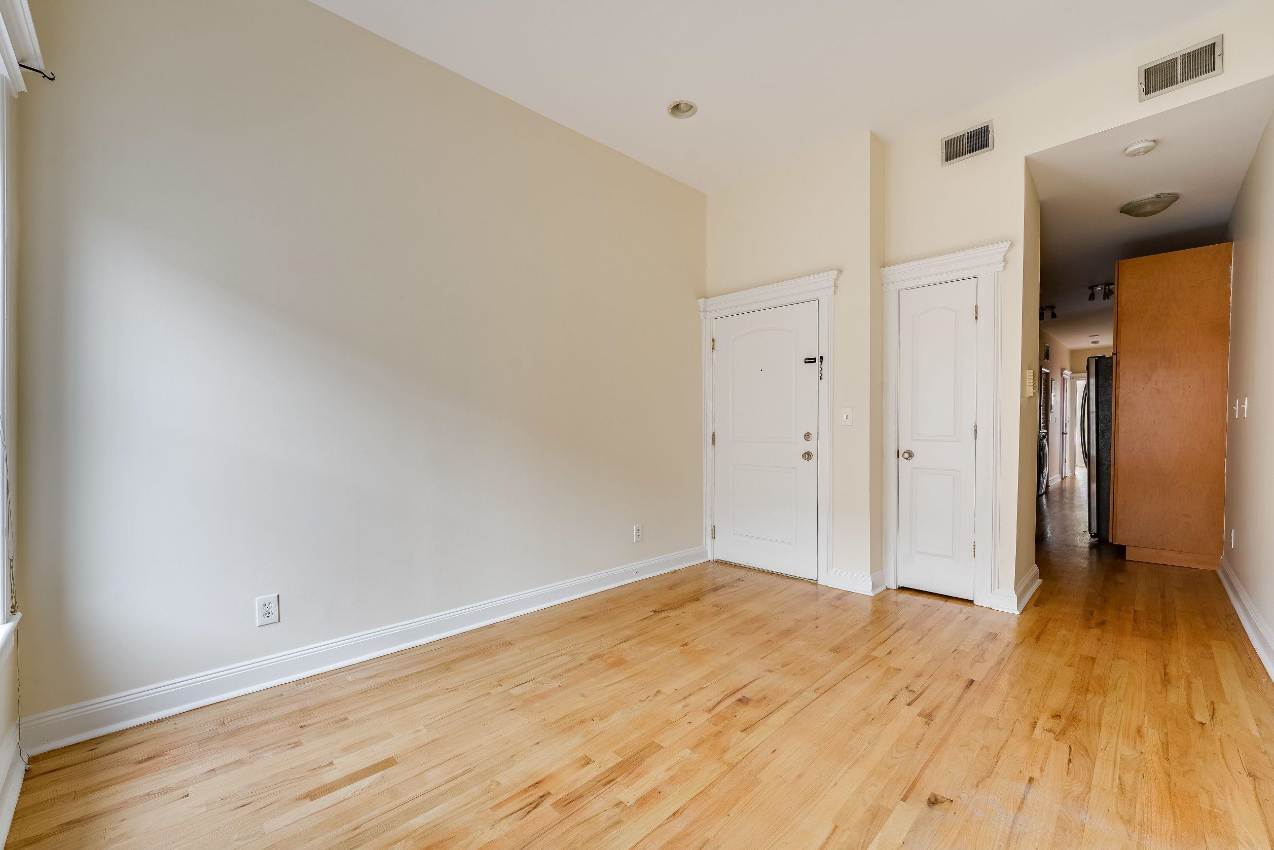 Residential Lease in JC, Downtown 4