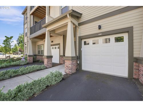203-17051 Sw Appledale Rd, Beaverton, OR, 97007-2032 | Card Image