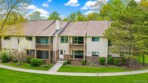 10244 Nancys Blvd, Grosse Ile, MI, 48138-2188 | Card Image