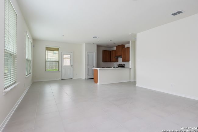 9404 Hagenbuch Hl, House other with 3 bedrooms, 2 bathrooms and null parking in Converse TX | Image 8