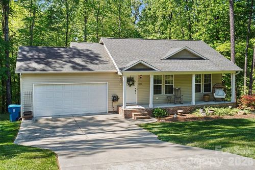 7250 Empire Dr, Mount Pleasant, NC, 28124-9011 | Card Image