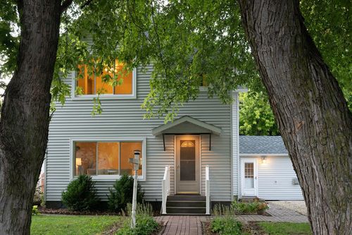 128 2nd St Ne, Blooming Prairie, MN, 55917-1219 | Card Image