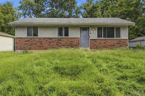 210 Connolly Drive, St Louis, MO, 63135 | Card Image