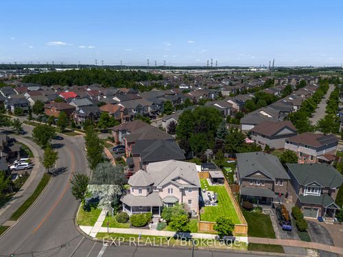 160 Dixon Dr, Milton, ON, L9T5R7 | Card Image