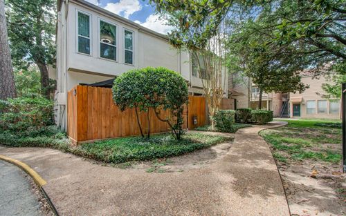 205-2100 Tanglewilde St, Houston, TX, 77063-1283 | Card Image