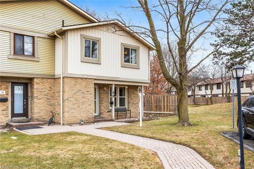 49-6650 Falconer Dr, Mississauga, ON, L5N1B5 | Card Image