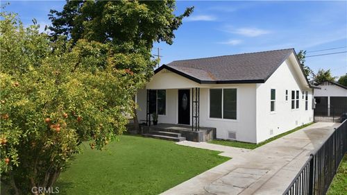 2833 Hill St, Huntington Park, CA, 90255-6337 | Card Image