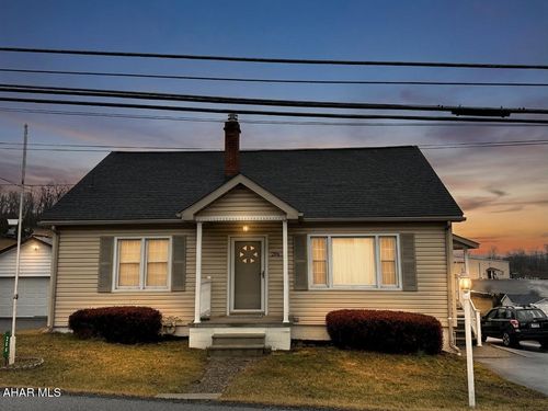 294 Maple Hollow Rd, Duncansville, PA, 16635-7002 | Card Image