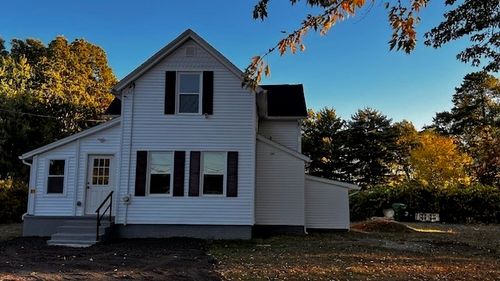 81 Mccarthy Ave, Chicopee, MA, 01020-4206 | Card Image