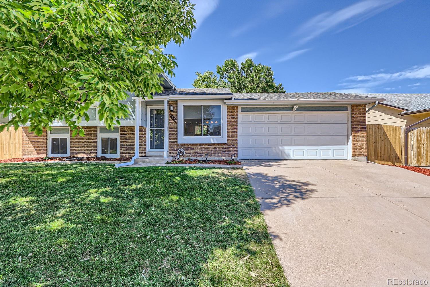 Iris St, Littleton, CO 80123