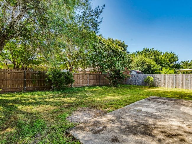 Shaded and private back yard! | Image 27