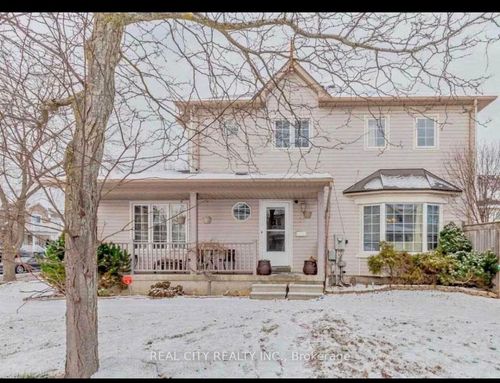 31 Seaside Cir, Brampton, ON, L6R2G7 | Card Image