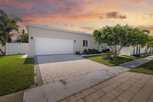4524 Riverwood Ave, SARASOTA, FL, 34231-4440 | Card Image