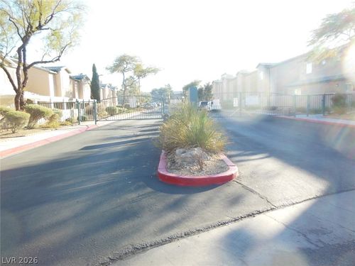 5225 Wave Dancer Lane, Las Vegas, NV, 89118 | Card Image