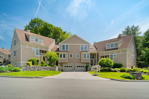 75-75 Brittania Dr, Danbury, CT, 06811-2619 | Card Image