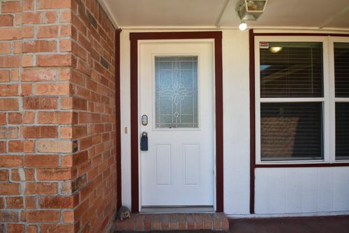 10102 Barmont Dr, La Porte, TX, 77571-5910 | Card Image
