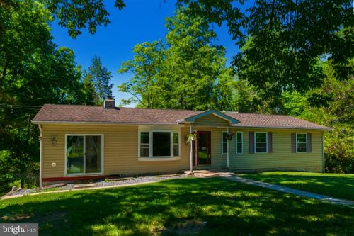 148 Signal Hill Ln, HARPERS FERRY, WV, 25425-4702 | Card Image