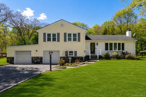 21 Homer Pl, Poughkeepsie, NY, 12603-4203 | Card Image