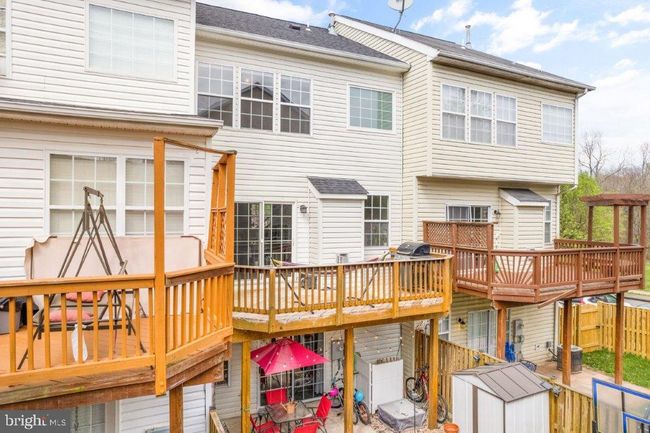10136 Pale Rose Loop, Townhouse with 3 bedrooms, 3 bathrooms and null parking in BRISTOW VA | Image 60