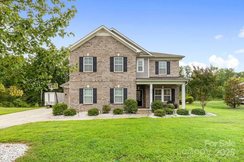 2736 Stonewood Vw, Kannapolis, NC, 28081-7744 | Card Image