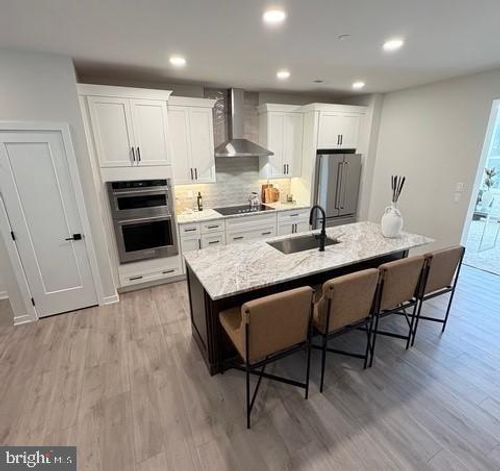 Lot 6- Grayson Ln, DOWNINGTOWN, PA, 19335-2066 | Card Image