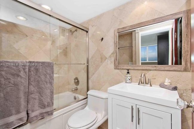 APT-14L - 3901 S Ocean Dr, Condo with 1 bedrooms, 2 bathrooms and null parking in Hollywood FL | Image 16