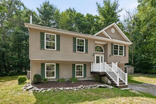 135 Old Forestburg Rd, Sparrow Bush, NY, 12780-5007 | Card Image