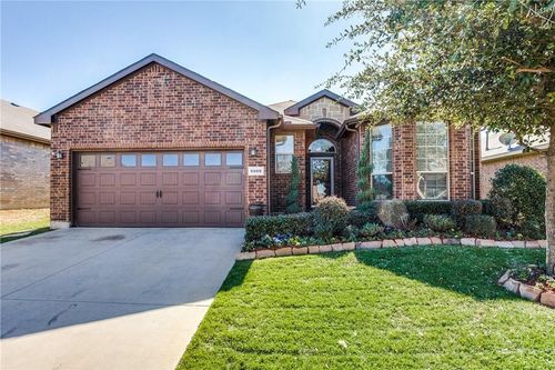 5005 Carnoustie Trl, Arlington, TX, 76001-3810 | Card Image