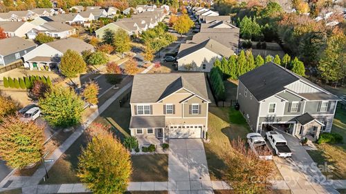 11203 Chapeclane Rd, Charlotte, NC, 28278-0124 | Card Image