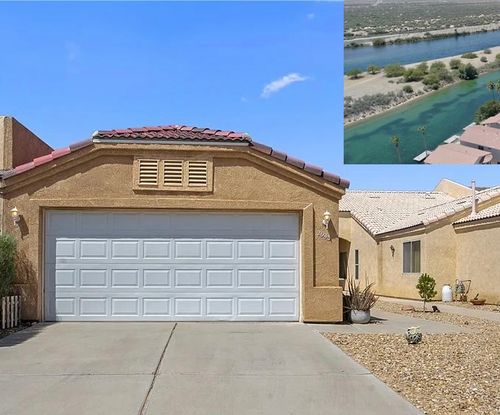2943 Country Club Dr, Bullhead City, AZ, 86442-7868 | Card Image
