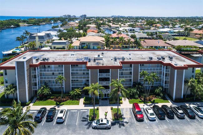 APT-405 - 3050 Ne 48 Th Ct, Condo with 2 bedrooms, 2 bathrooms and null parking in Lighthouse Point FL | Image 36
