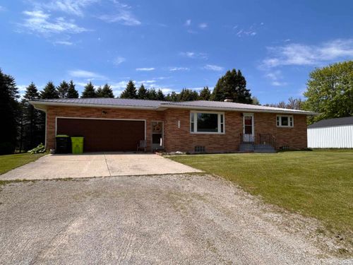 315 Blondin St, Pinconning, MI, 48650-9705 | Card Image