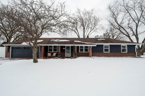 5975 W Green Brook Dr, Brown Deer, WI, 53223-2336 | Card Image
