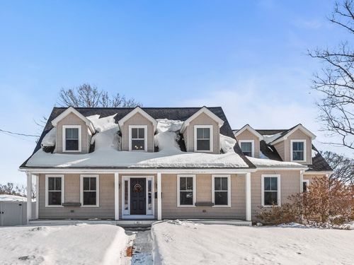 81 Longmeadow Dr, Lowell, MA, 01852-3234 | Card Image